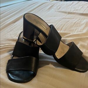 LOUISE ET CIE  Black Leather Mules w gold piping on heel